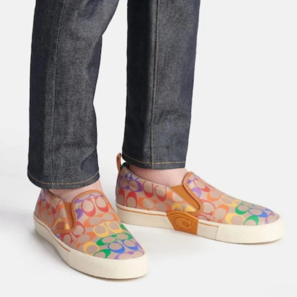 NEW Coach Skate Slip On Sneaker In Rainbow Signature Canvas Size 8.5 NEW IN BOX - Picture 1 of 4